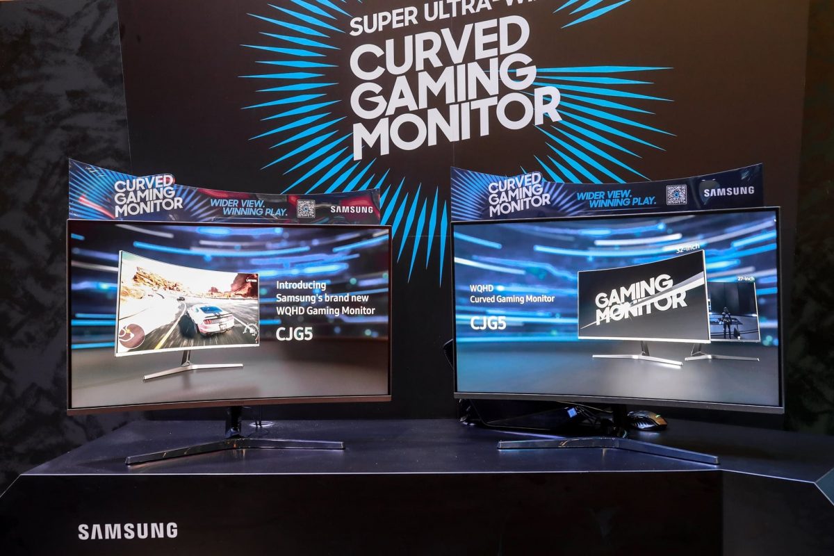 Samsung CJG5 at Gamescom 2018 Deep Silver booth 1