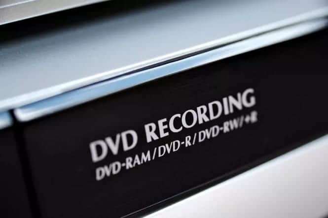 DVD recorder to a TV