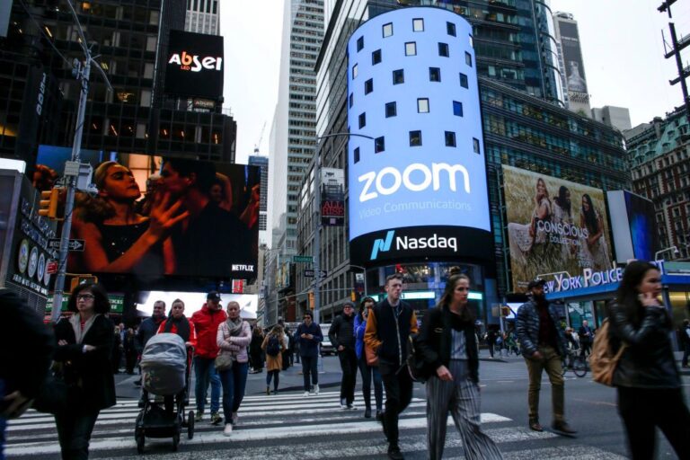 video conferencing software zoom goes public on nasdaq exchange