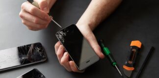 How to Fix a Cracked iPhone Screen at Home • TechyLoud